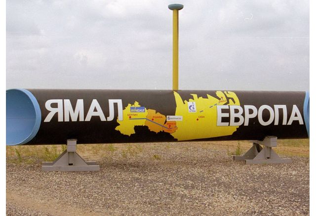 Газовите потоци по газопровода Ямал Европа който доставя газ от Русия