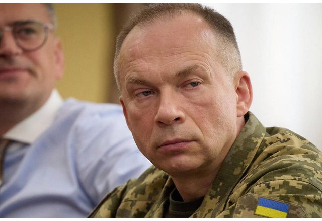 Главнокомандващият на ВСУ Александър Сирски поздрави украинците с 34 ата годишнина