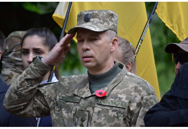 Главнокомандващият украинската армия ген Александър Сирски каза днес че е