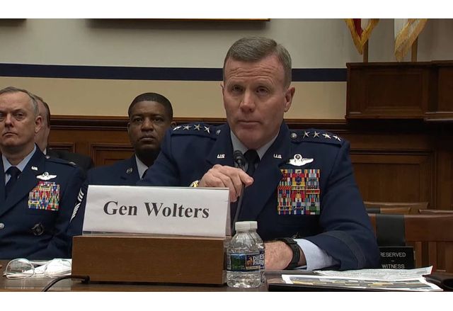 Командващият американските въоръжени сили в Европа генерал Тод Уолтърс заяви