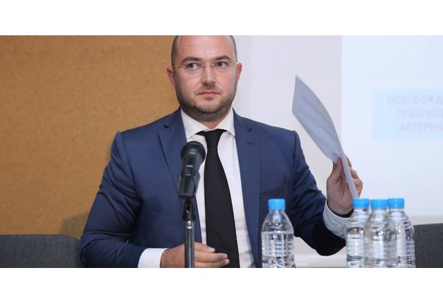 Министърът на правосъдието Георги Георгиев временно отстрани от длъжност началника