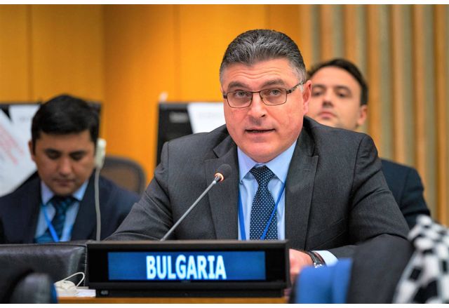 Посланикът на България в САЩ Георги Панайотов е подал оставка