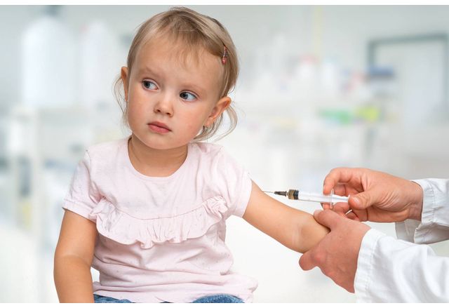 Германия започва ваксинирането срещу COVID-19 на деца