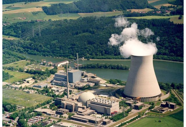 Германия планира да изключи днес последните си три атомни електроцентрали