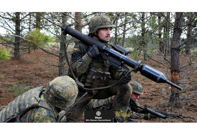Германия одобри доставката на 400 ръчни противотанкови гранатомети за Украйна