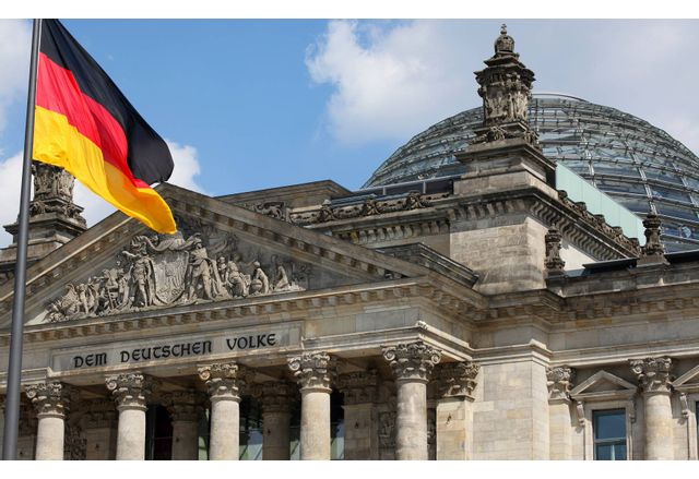 Германският канцлер Олаф Шолц загуби парламентарния вот на доверие за