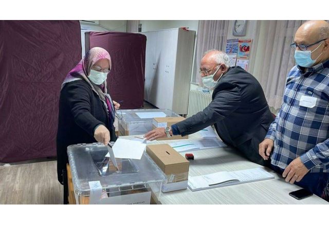 Гласуване на изселници в Турция