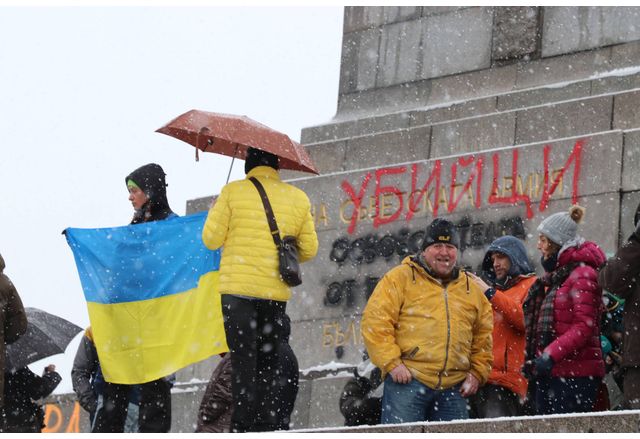 Гражданска инициатива за демонтиране на паметника на съветската армия-спрей по МОЧА