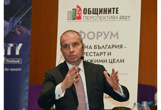 Райънеър Ryanair дължи отговори а не оправдания Това посочва вицепремиерът