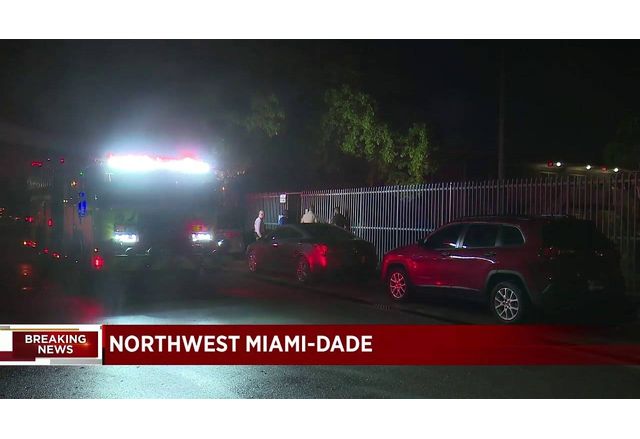 Двама загинали и над 20 ранени при стрелба във Флорида