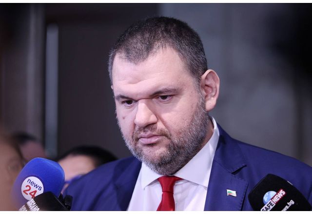 Делян Пеевски лидер на ДПС и ПГ на ДПС Ново начало