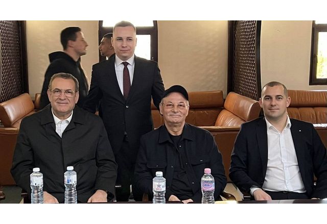 Ден преди обсъждането на втория вот на недоверие ДПС ДПС ще