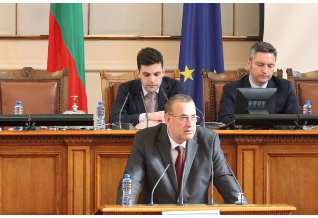 Правителството няма план за управление на кризата в България предизвикана