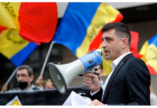 Лидерът на националистическата партия Алианс за обединение на румънците AUR