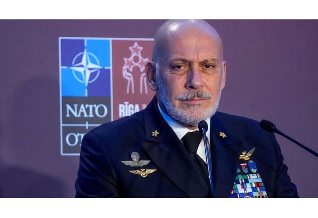 Днес ръководителят на Военния комитет на НАТО адмирал Джузепе Каво