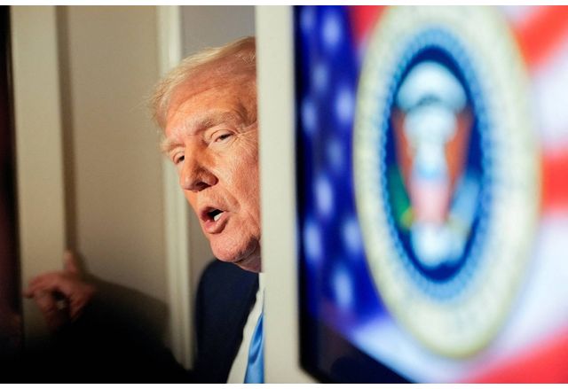 Американският президент Доналд Тръмп заяви че САЩ получават 2 млрд