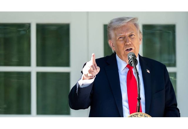 Президентът на САЩ Доналд Тръмп във вторник призова иранците да