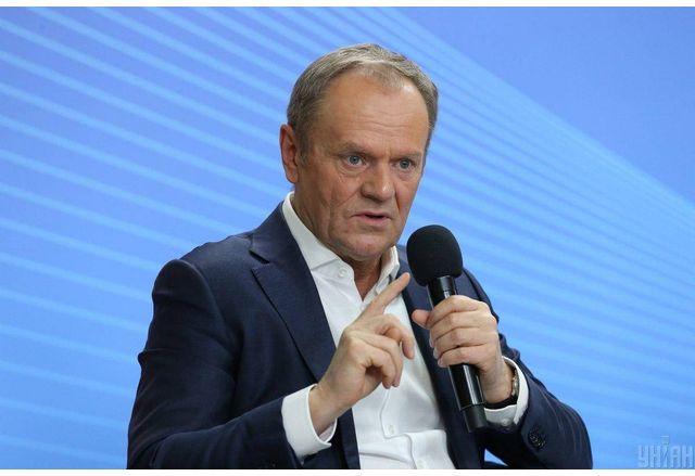 Полският премиер Доналд Туск заяви че разглежда отсъствието на украинския