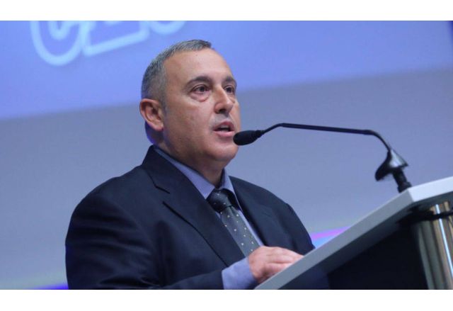 Общинските съветници Анна Стойкова д р Антон Койчев и Екатерина Йорданова