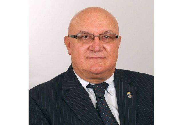 Досегашният кмет от СДС Цветан Ценков печели на балотажа във