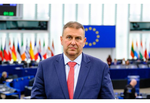 Евродепутатът Емил Радев