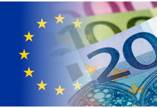 Целевата дата за България за приемане на еврото в официален