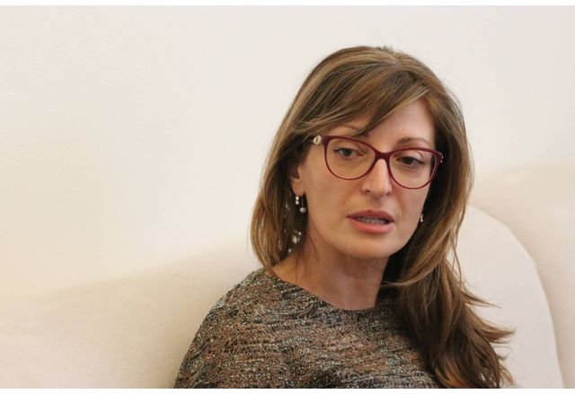 Бившият външен министър Екатерина Захариева разкритикува в ефира на БНТ