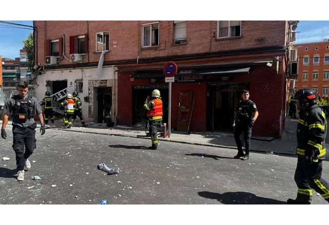 Експлозия разруши бар в Мадрид в събота ранявайки 21 души