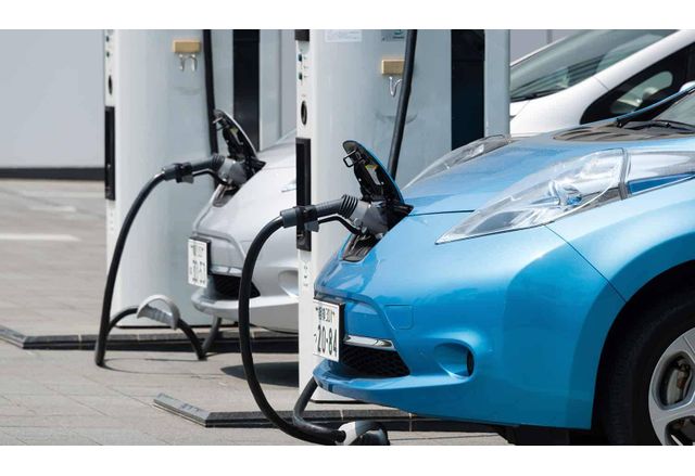 Докато Европейският съюз ЕС се стреми да тласне автомобилните концерни