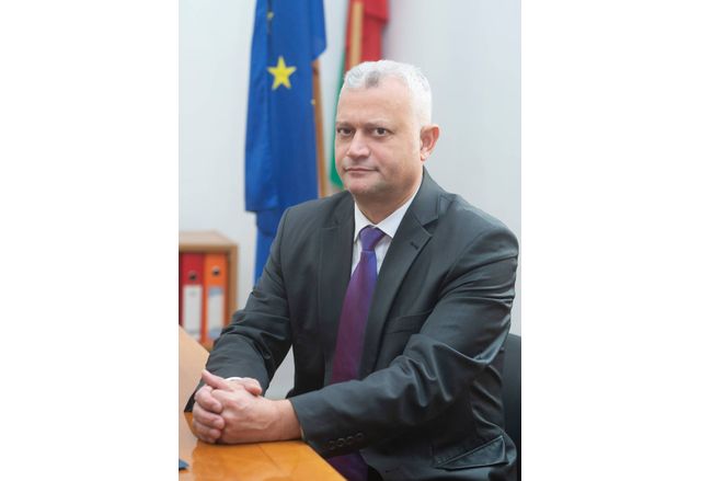 Нямаме много време да организираме честни и законообразни избори Защо