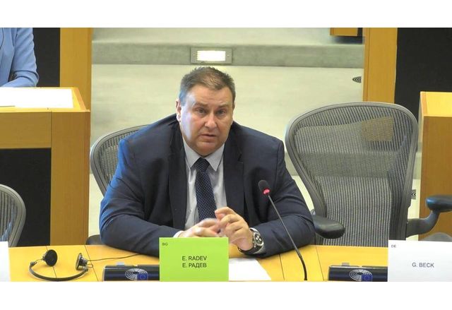 Българският евродепутат от ГЕРБ ЕНП Емил Радев подкрепи присъединяването на