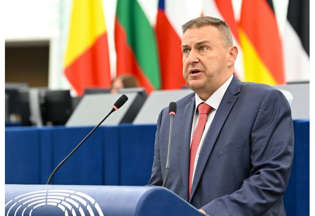 Емил Радев