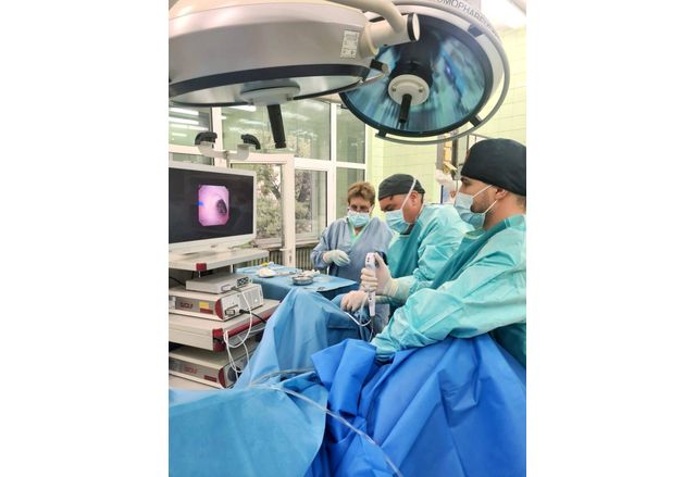В Урологичното отделение на МБАЛ Княгиня Клементина беше извършена успешна