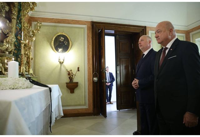 Премиерът Росен Желязков поднесе своите и на българското правителство съболезнования