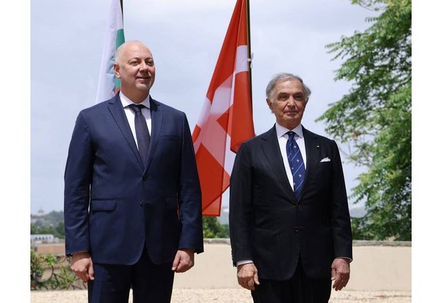 Министър председателят Росен Желязков се срещна в Рим с Великия канцлер