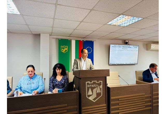 С 89 мнозинство 33 гласа за общинските съветници приеха бюджетът