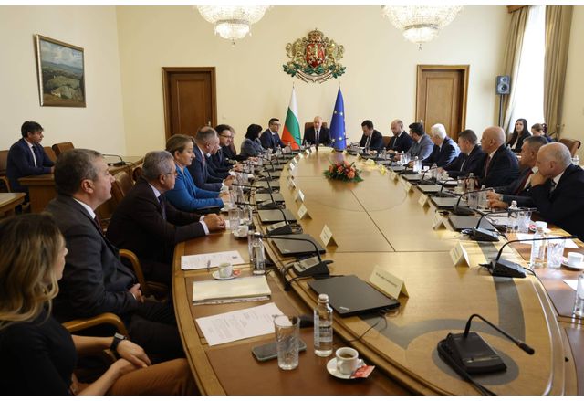 Рафинерията е елемент от критичната инфраструктура за която държавата има