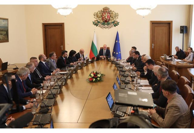 Днес ще направим предложение до президента за издаване на укази