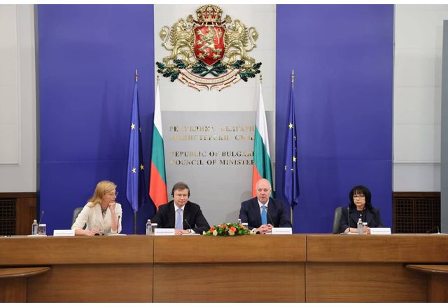 Това е исторически ден за България защото страната ви вече