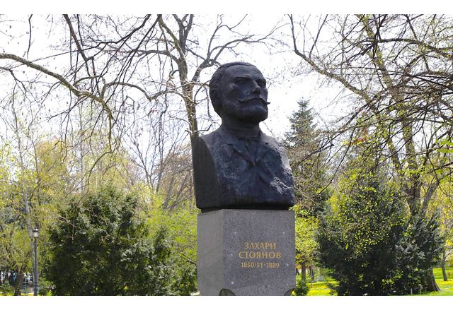 Злото на България е княз Батенберг той е немец протестантин