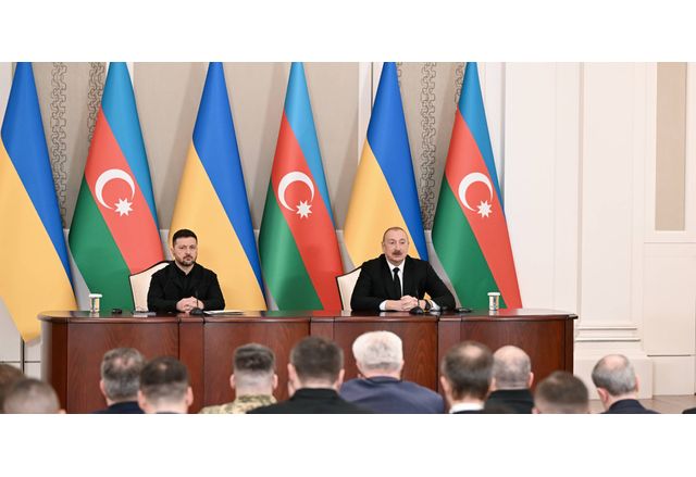 Украинският президент Володимир Зеленски заяви в Азербайджан че Украйна е