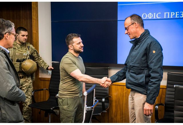 Президентът на Украйна Володимир Зеленски се очаква да пристигне в