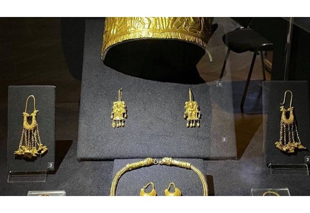 Златното съкровище на скитите в Мариуполския музей