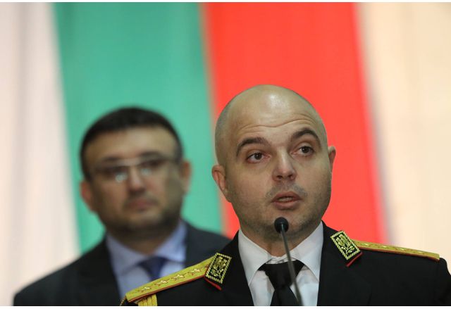 Новият вътрешен министър Даниел Митов с първо назначение в МВР