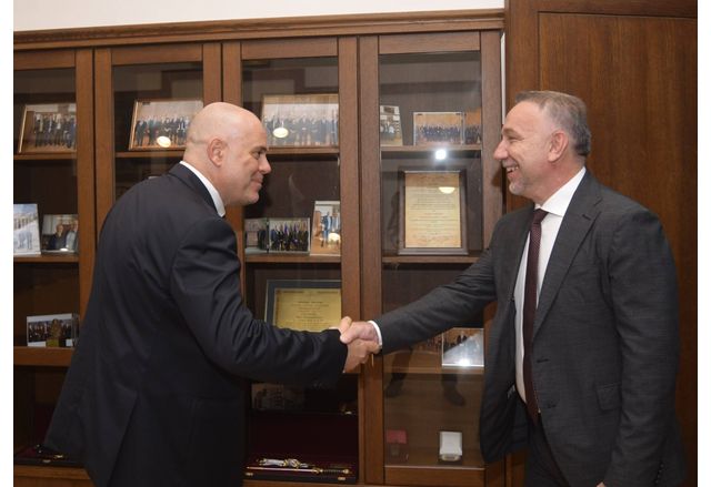 Иван Гешев проведе работна среща с първия зам.-главен прокурор на Румъния Богдан Лику