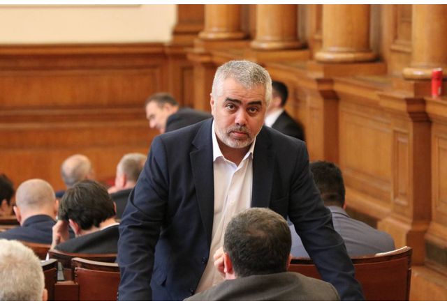 Депутатът от ПП Иван Манев напуска партията Разочарован съм каузата