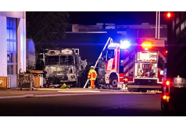 Германски следователи проверяват дали има руска следа в опожаряването на