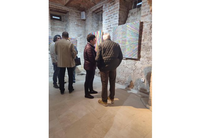 Художникът с оряховски корени Стели Грънчаров откри изложба Бяла светлина