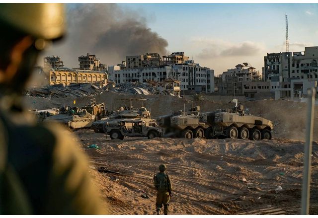 Израелски военни в Газа