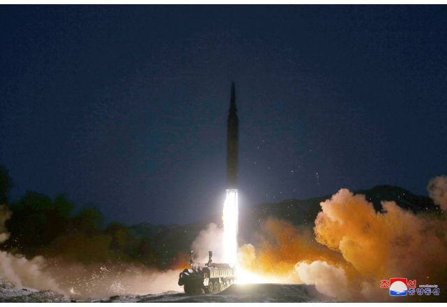 Изстрелване на северокорейска балистична ракета
